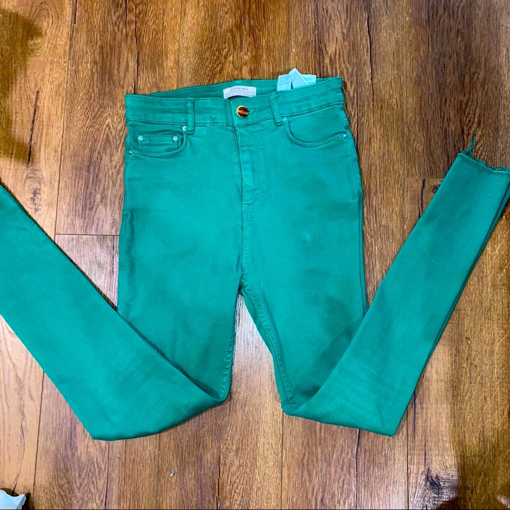 Zara Green Skinny Jeans (Size US 4) EUC